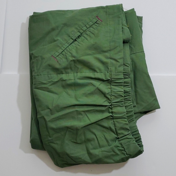 Scrub set - Picture 3 of 3